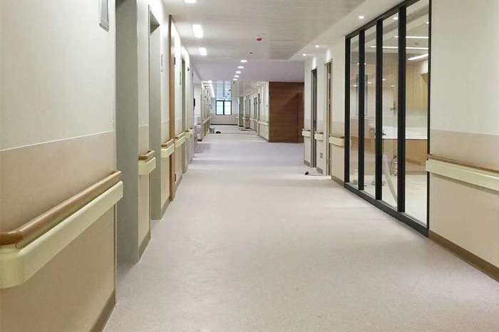 醫(yī)院過(guò)道防撞扶手案例2